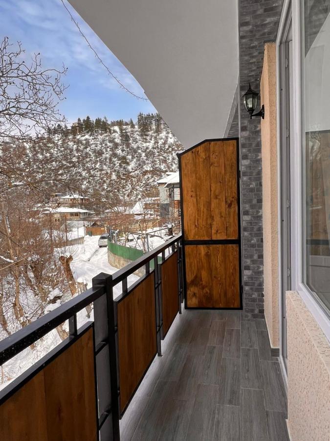 Woodland Borjomi Hotel Eksteriør billede