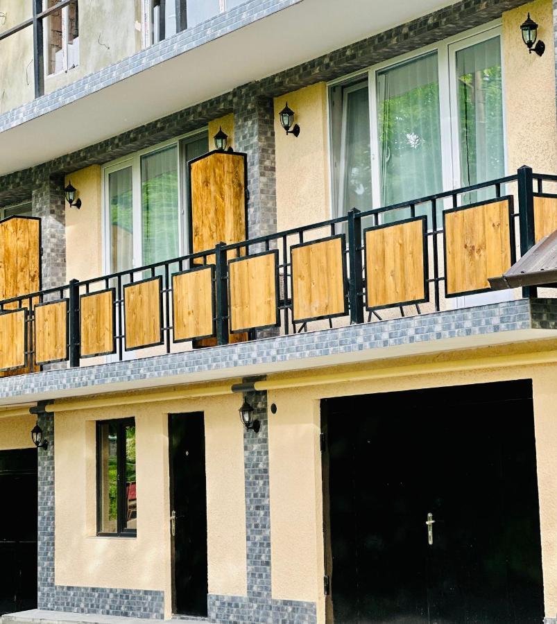 Woodland Borjomi Hotel Eksteriør billede